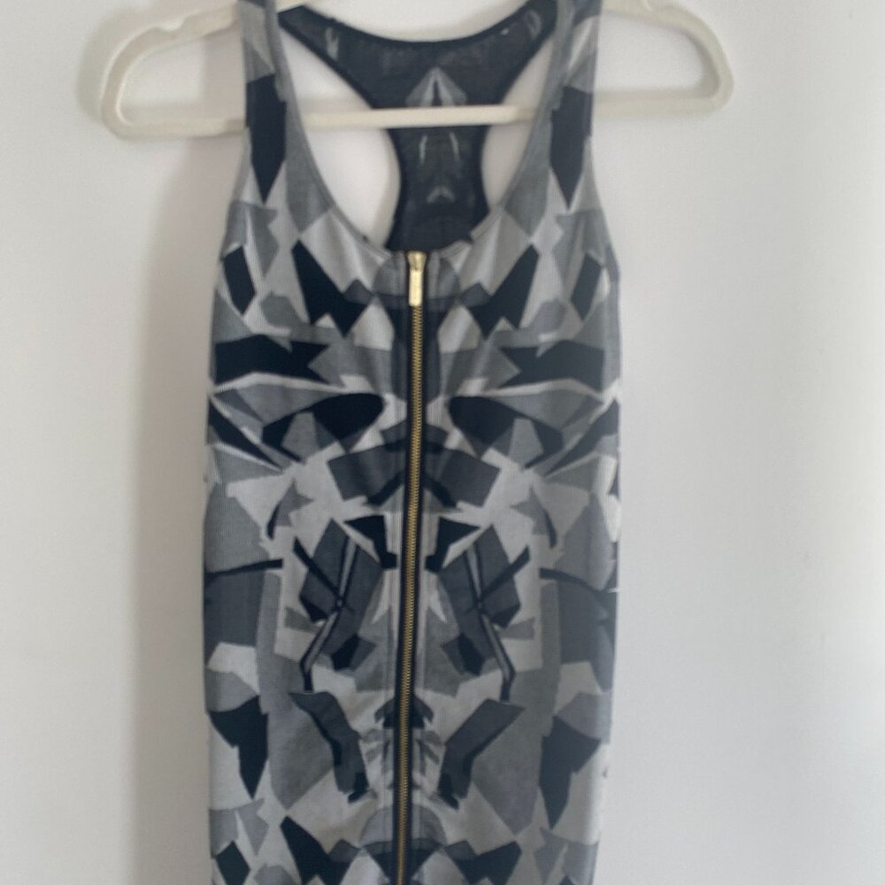 Whitney Eve Black & Grey Abstract Print Bodycon Mini Dress W/ Zipper